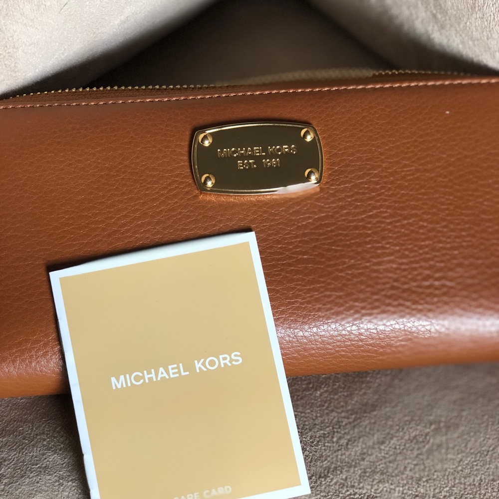 Michael Kors wallet